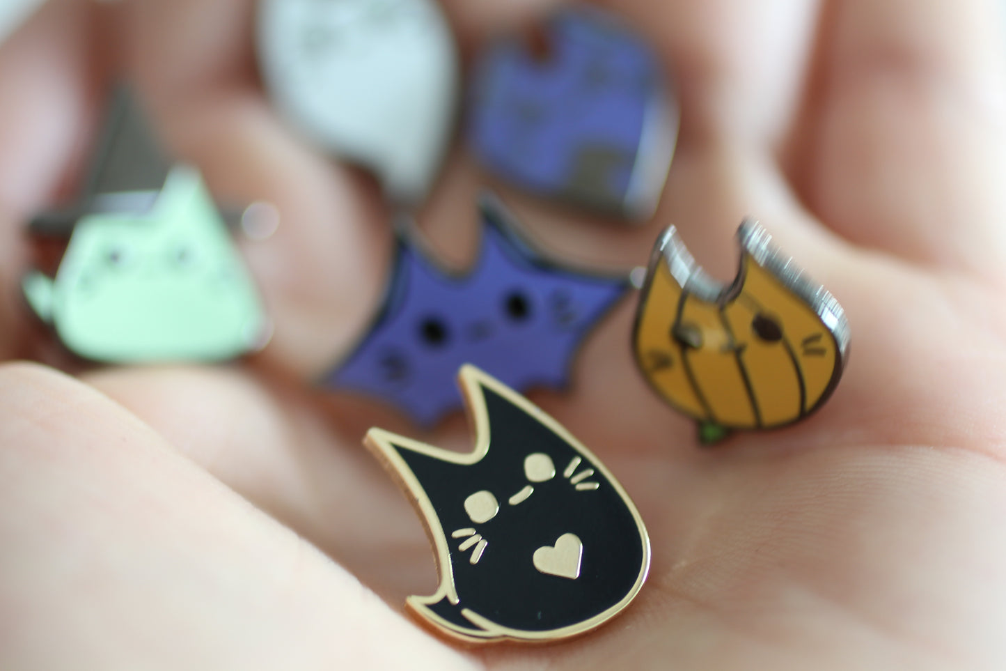 Black Heart Cat Pin